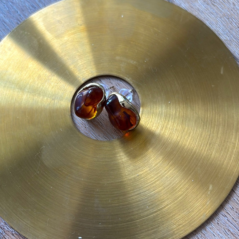 ✨Elegant Amber Color Stud Earrings